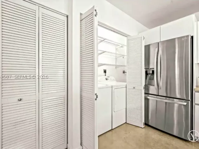 4-bedroom home for sale in Miami - 3427 Frow Ave - MondialRealty