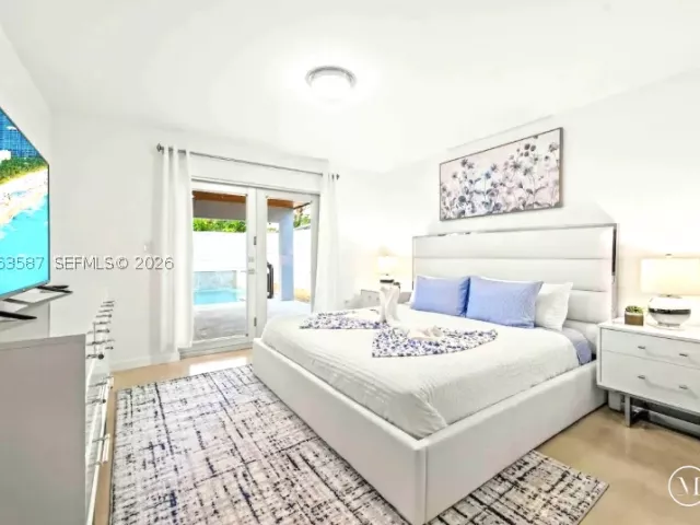 4-bedroom home for sale in Miami - 3427 Frow Ave - MondialRealty