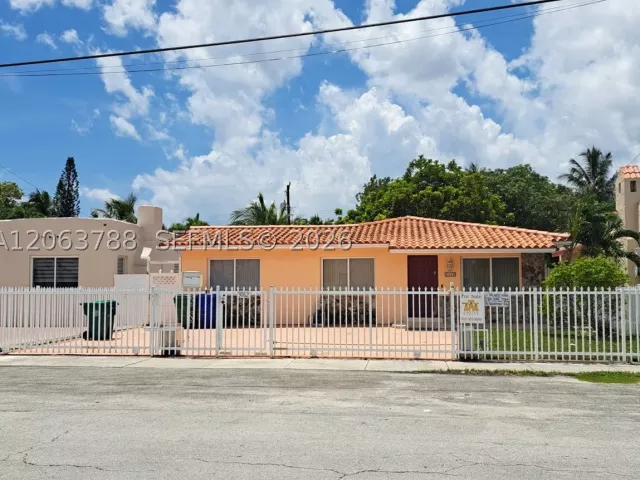 3-bedroom home for sale in Miami - 3062 SW 14th St - MondialRealty