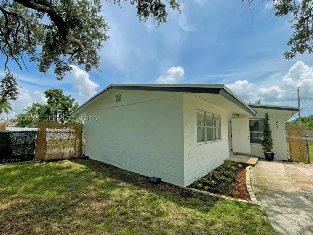 3-bedroom home for sale in Fort Lauderdale - 1606 NW 12th Ave - MondialRealty