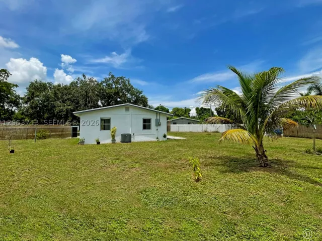 3-bedroom home for sale in Fort Lauderdale - 1606 NW 12th Ave - MondialRealty