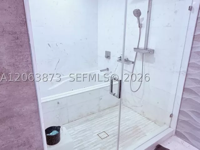 2-bedroom condo for rent in Miami - 888 Biscayne Blvd 4009 - MondialRealty