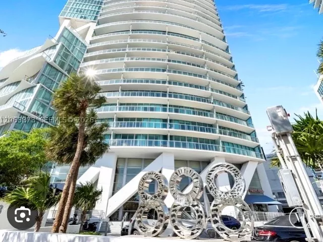 2-bedroom condo for rent in Miami - 888 Biscayne Blvd 4009 - MondialRealty