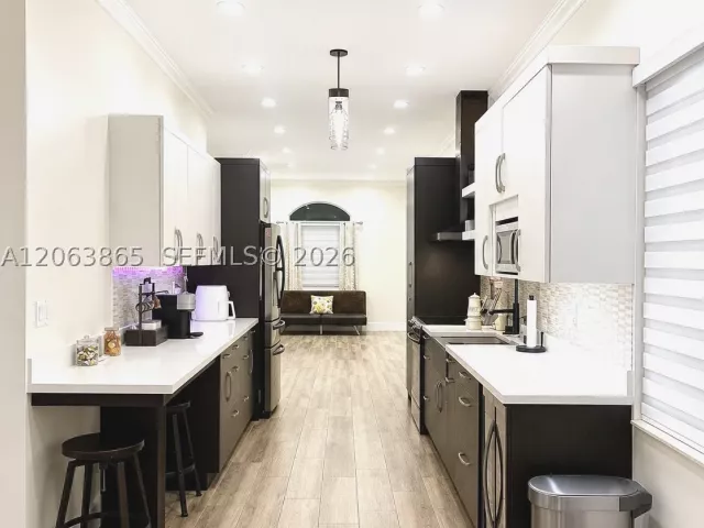 4-bedroom home for sale in Miami - 11845 SW 3rd St - MondialRealty