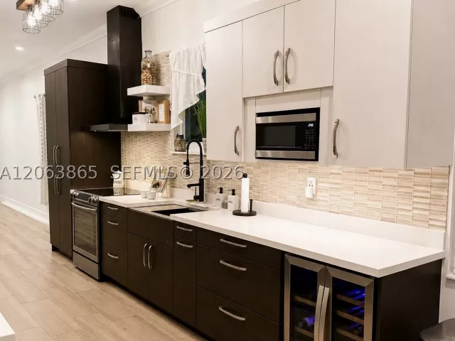 4-bedroom home for sale in Miami - 11845 SW 3rd St - MondialRealty