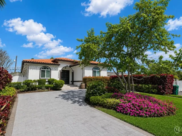 4-bedroom home for sale in Miami - 11845 SW 3rd St - MondialRealty