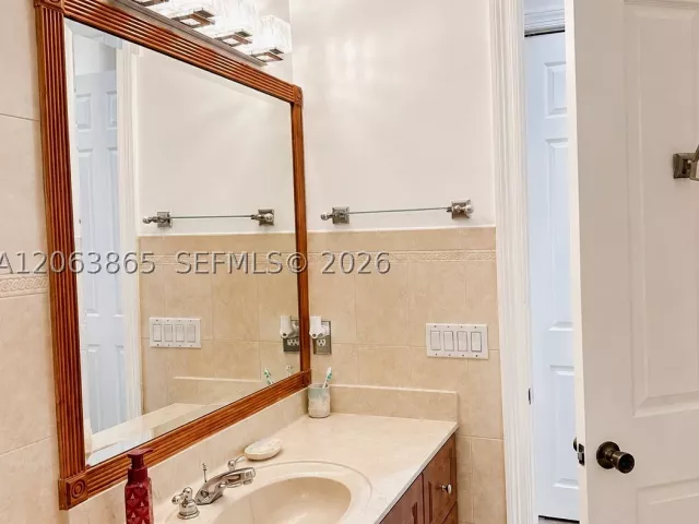 4-bedroom home for sale in Miami - 11845 SW 3rd St - MondialRealty