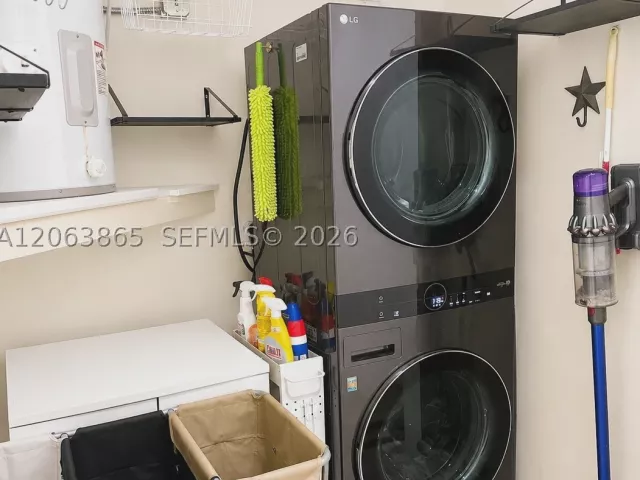 4-bedroom home for sale in Miami - 11845 SW 3rd St - MondialRealty