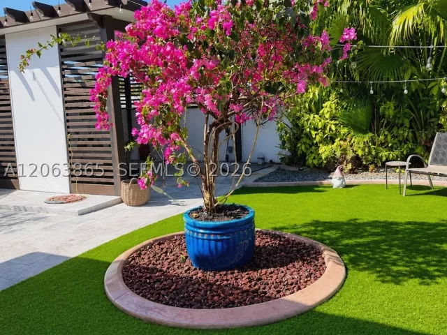 4-bedroom home for sale in Miami - 11845 SW 3rd St - MondialRealty