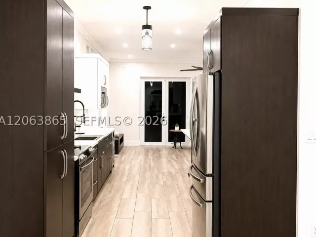 4-bedroom home for sale in Miami - 11845 SW 3rd St - MondialRealty