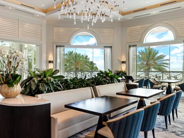 3-bedroom condo for sale in Sunny Isles Beach - 16047 Collins Ave 603 - MondialRealty