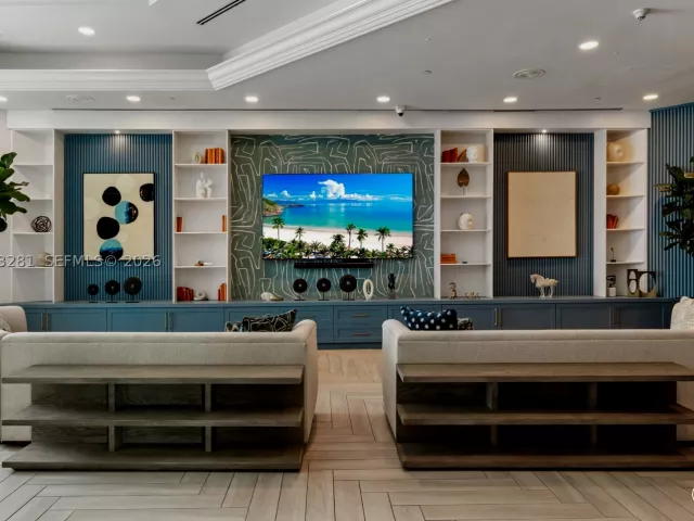 3-bedroom condo for sale in Sunny Isles Beach - 16047 Collins Ave 603 - MondialRealty
