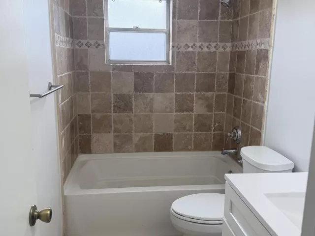 3-bedroom home for rent in Boca Raton - 9209 Southampton Place - MondialRealty