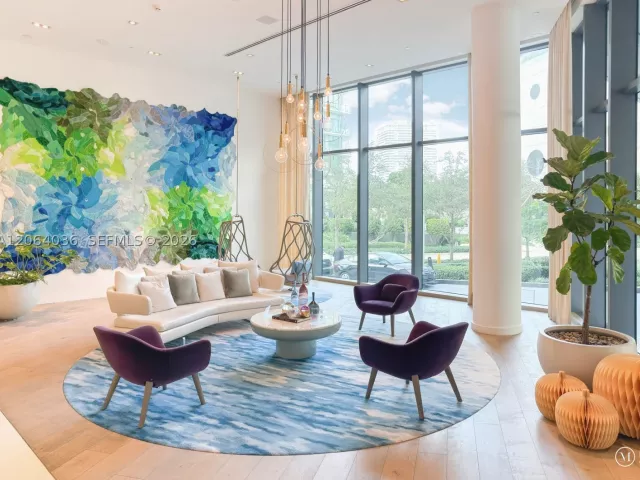 2-bedroom condo for sale in Miami - 650 NE 32nd St 802 - MondialRealty