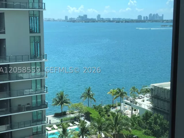 1-bedroom condo for sale in Miami - 650 NE 32nd St 908 - MondialRealty