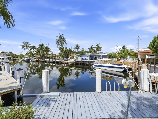 3-bedroom home for sale in Pompano Beach - 2690 NE 11TH Street - MondialRealty