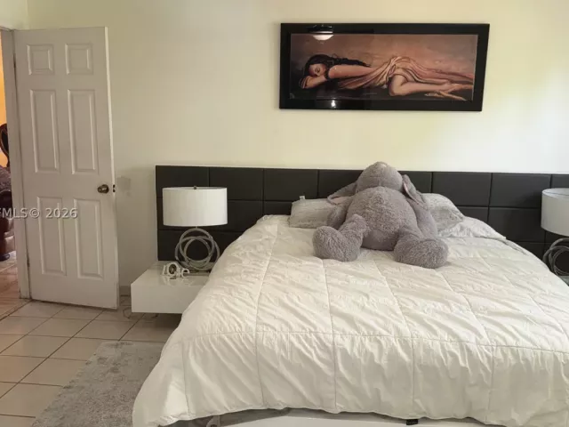 4-bedroom home for sale in Miami - 1542 SW 138th Ct - MondialRealty