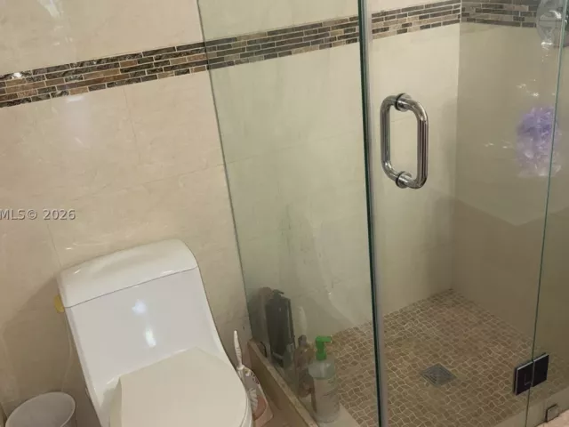 4-bedroom home for sale in Miami - 1542 SW 138th Ct - MondialRealty