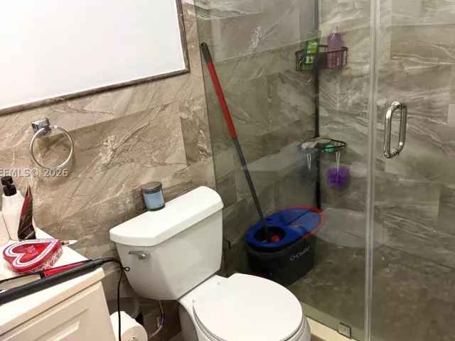 4-bedroom home for sale in Miami - 1542 SW 138th Ct - MondialRealty