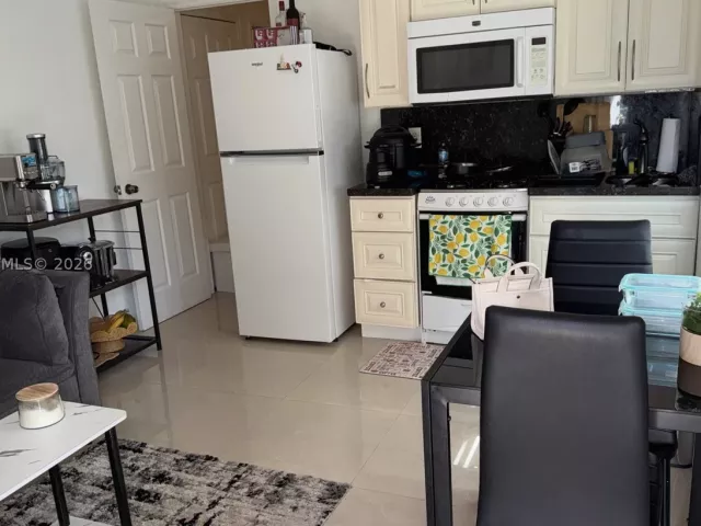 4-bedroom home for sale in Miami - 1542 SW 138th Ct - MondialRealty