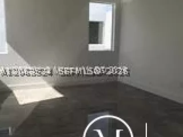 5-bedroom home for rent in Miami - 10125 NW 75 terr - MondialRealty