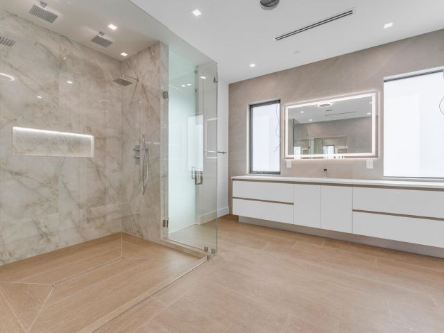 5-bedroom home for sale in Delray Beach - 913 Denery Lane - MondialRealty