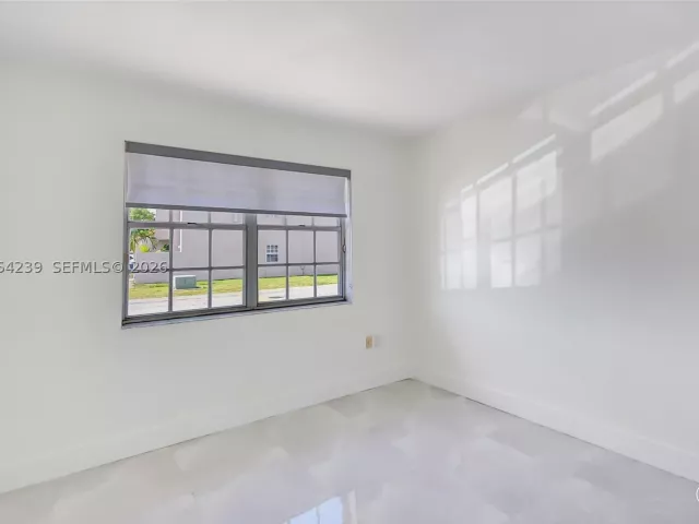 3-bedroom home for sale in Miami - 12909 SW 61st Ter - MondialRealty