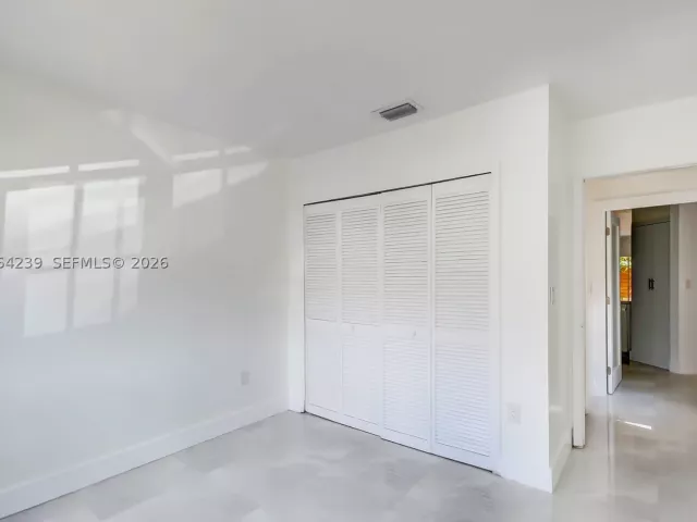 3-bedroom home for sale in Miami - 12909 SW 61st Ter - MondialRealty