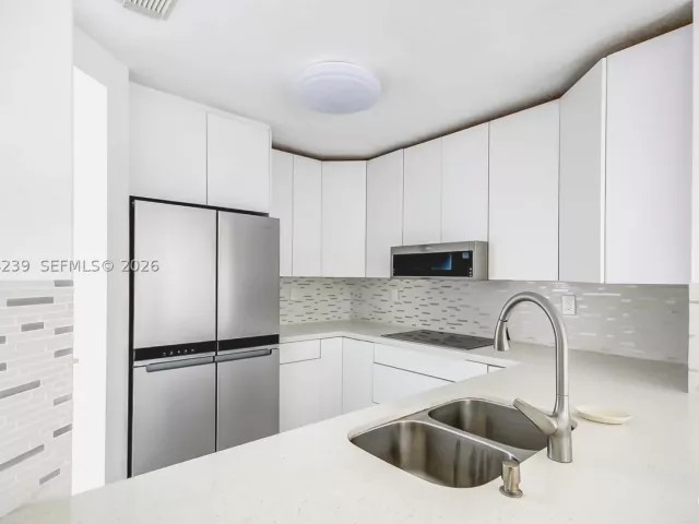 3-bedroom home for sale in Miami - 12909 SW 61st Ter - MondialRealty