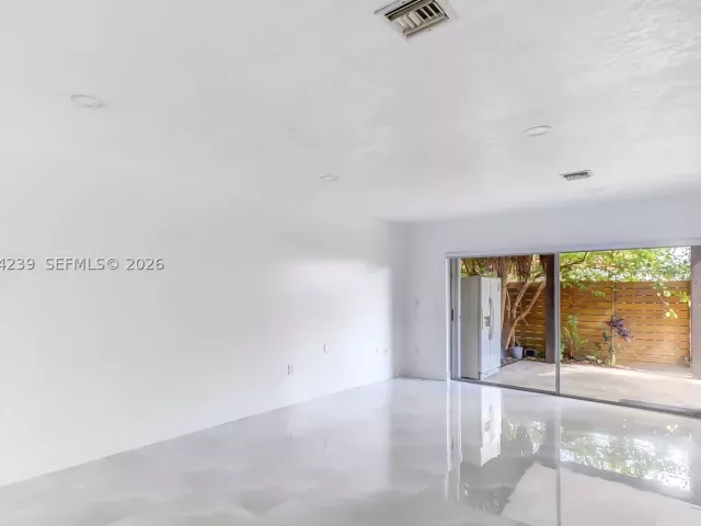3-bedroom home for sale in Miami - 12909 SW 61st Ter - MondialRealty