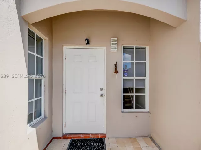 3-bedroom home for sale in Miami - 12909 SW 61st Ter - MondialRealty