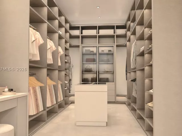 4-bedroom home for sale in Miami - 10850 N Bayshore Dr - MondialRealty
