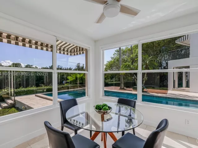 5-bedroom home for rent in Coral Gables - 184 Paloma Drive - MondialRealty