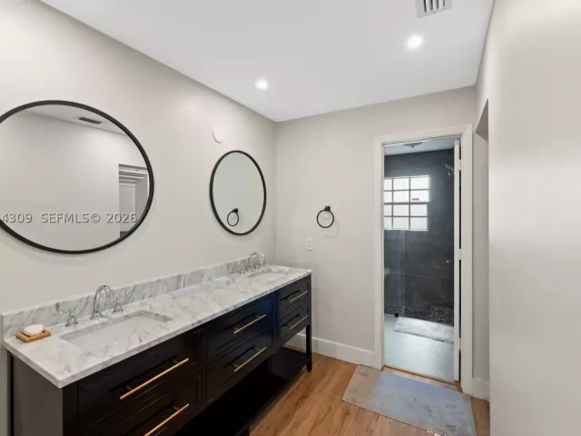 4-bedroom home for rent in Miami - 15026 SW 141st Ct N/A - MondialRealty