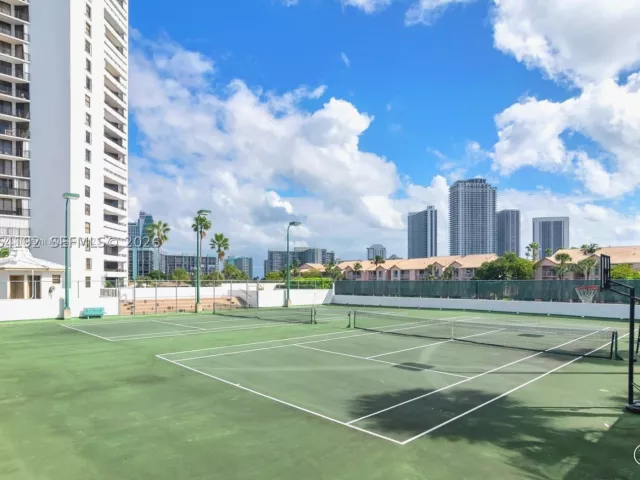 2-bedroom condo for sale in Hallandale Beach - 300 Three Islands Blvd 406 - MondialRealty