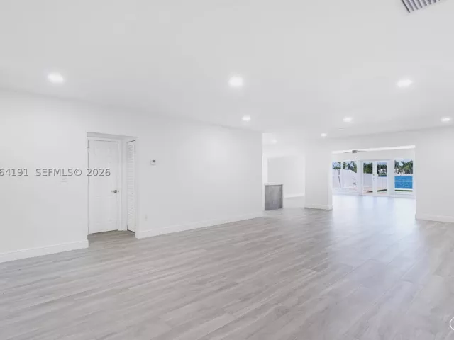 5-bedroom home for rent in Miami Beach - 1451 Stillwater Dr - MondialRealty