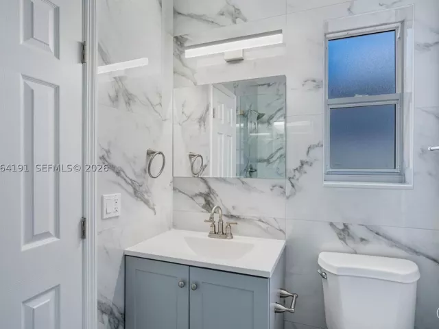5-bedroom home for rent in Miami Beach - 1451 Stillwater Dr - MondialRealty