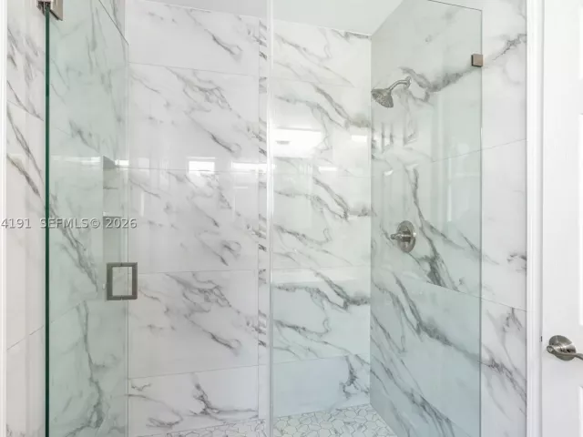 5-bedroom home for rent in Miami Beach - 1451 Stillwater Dr - MondialRealty