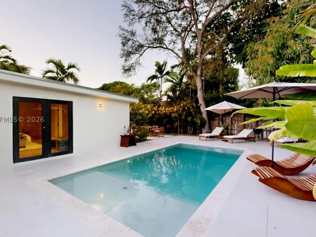 4-bedroom home for sale in Miami - 1277 SW 19th St - MondialRealty