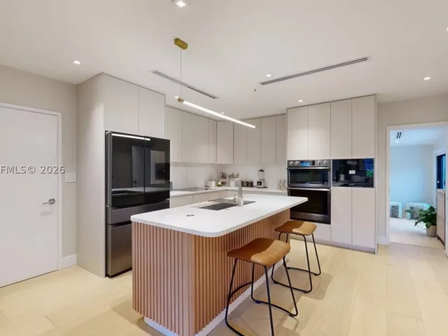 4-bedroom home for sale in Miami - 1277 SW 19th St - MondialRealty