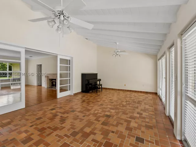 4-bedroom home for rent in Coral Gables - 2514 E Granada Blvd n/a - MondialRealty