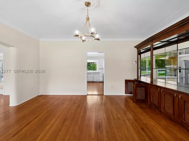 4-bedroom home for rent in Coral Gables - 2514 E Granada Blvd n/a - MondialRealty