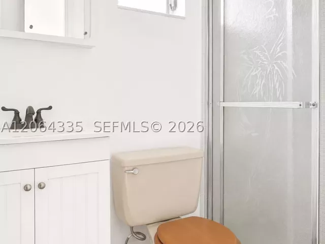 3-bedroom home for rent in Miami - 17355 NE 7th Ave - MondialRealty