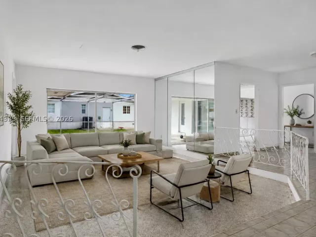3-bedroom home for rent in Miami - 17355 NE 7th Ave - MondialRealty