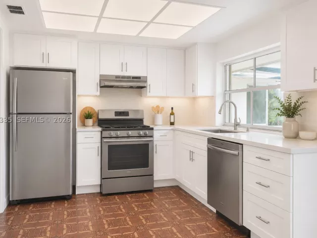 3-bedroom home for rent in Miami - 17355 NE 7th Ave - MondialRealty