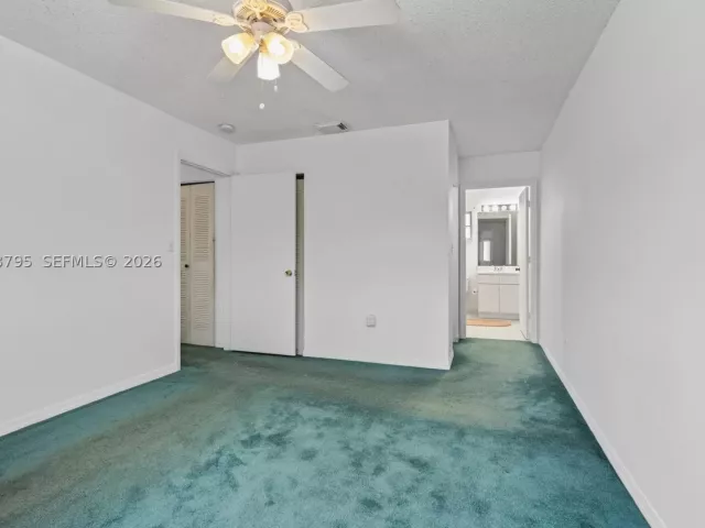 4-bedroom home for sale in Miami - 14156 SW 163rd Ter - MondialRealty