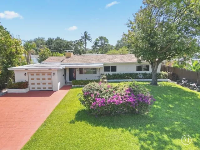 3-bedroom home for sale in Pompano Beach - 570 SE 2ND Avenue - MondialRealty