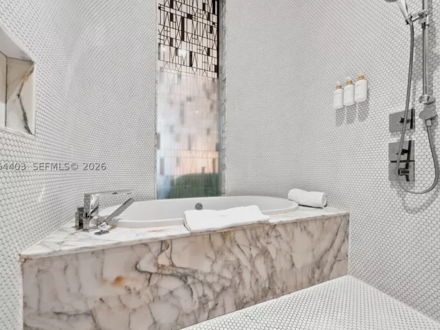 condo for sale in Miami - 801 S Miami Ave 610 - MondialRealty