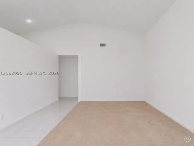4-bedroom home for sale in Pembroke Pines - 19334 NW 12th St - MondialRealty