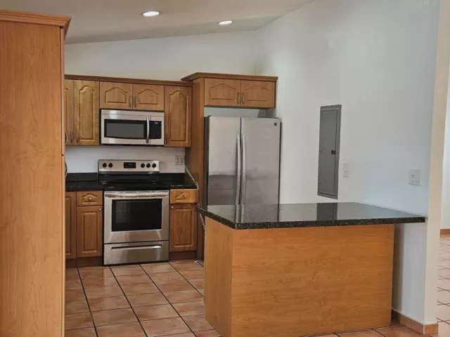 3-bedroom home for rent in Miami - 14765 SW 82nd St - MondialRealty